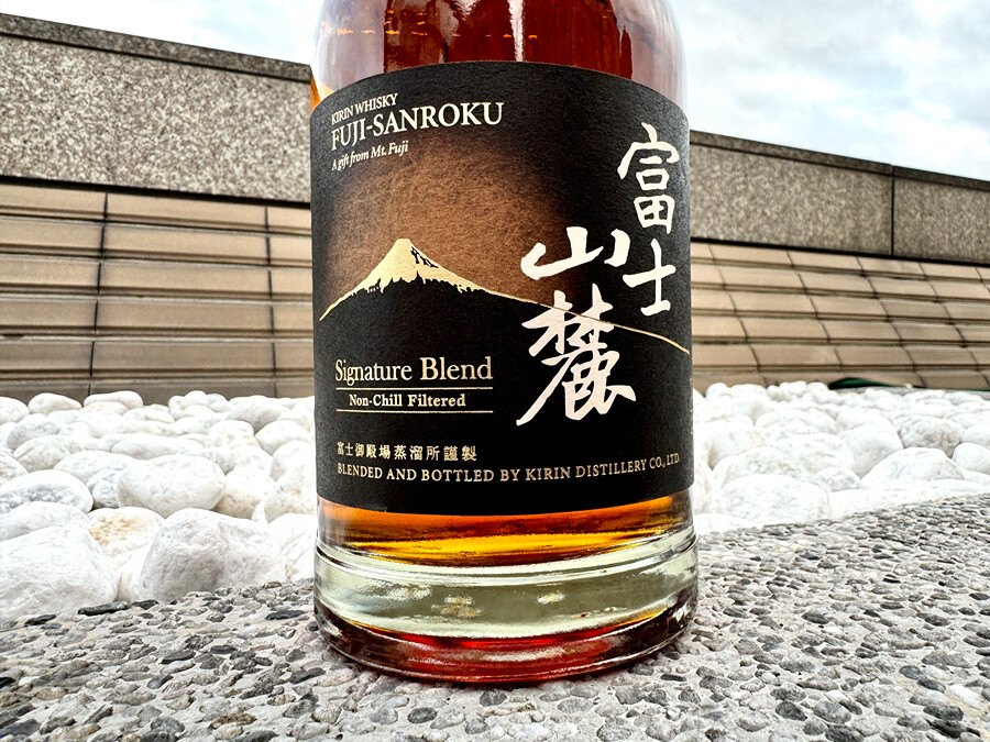 富士御殿場蒸餾所極致調配工藝的代表作「富士山麓Signature Blend 